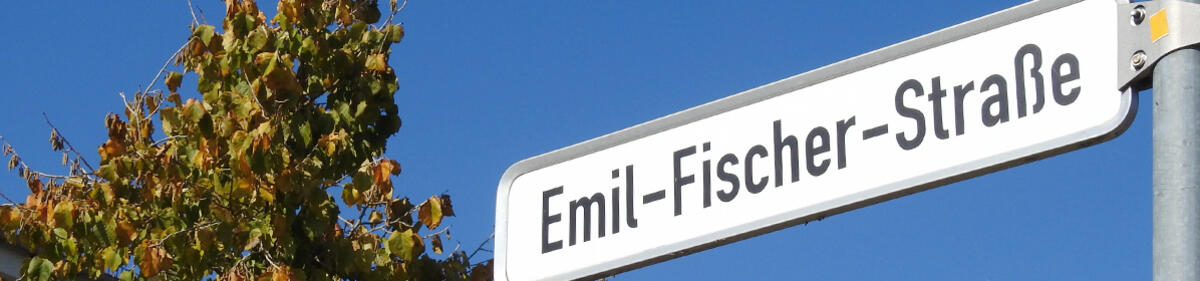 Straßenschild Emil-Fischer-Straße